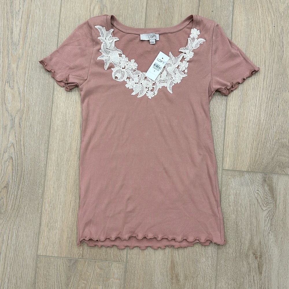 NWT LOFT Short Sleeve Top with Ruffle and Lace Detail